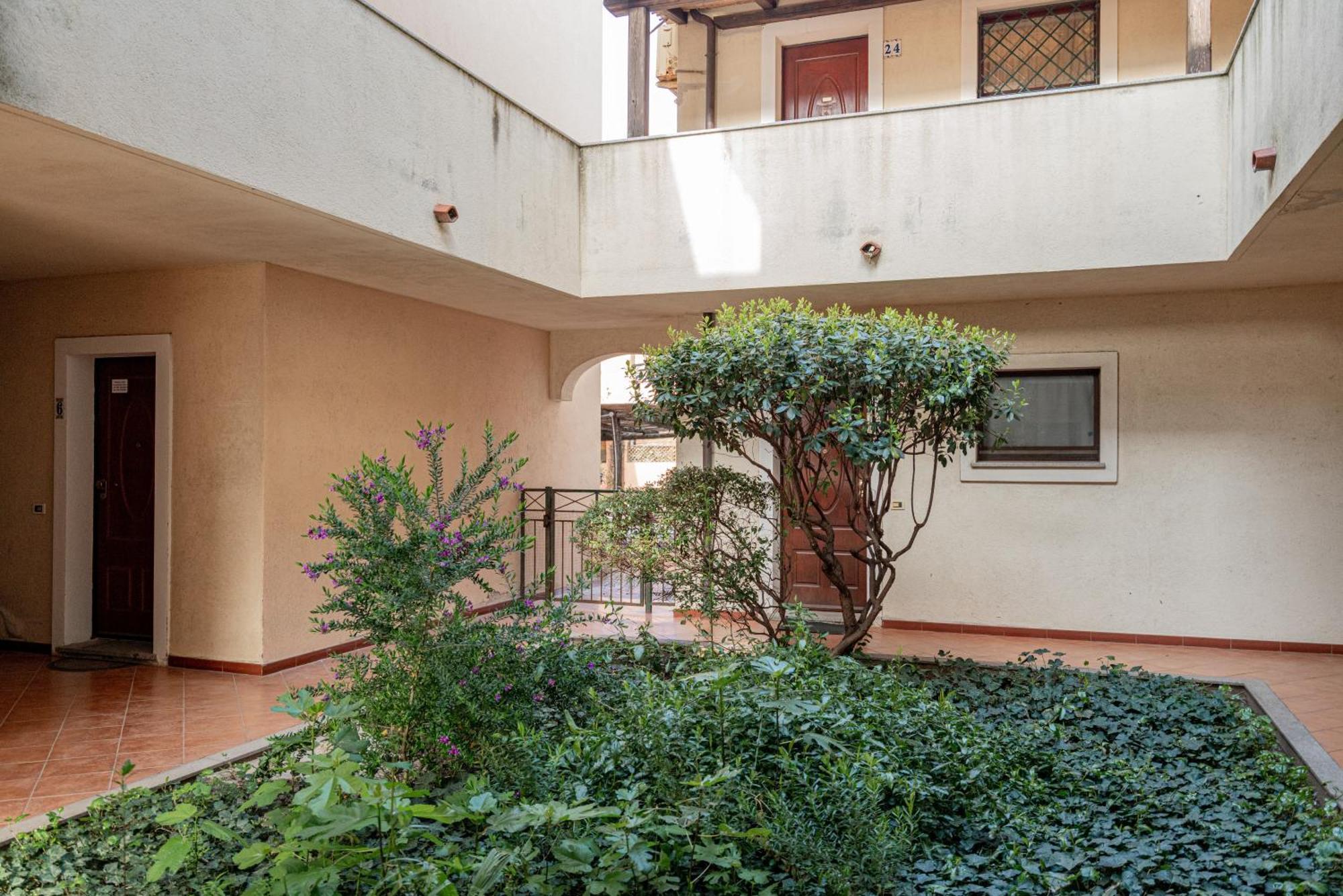 Studio'S Pavese Όλμπια Εξωτερικό φωτογραφία